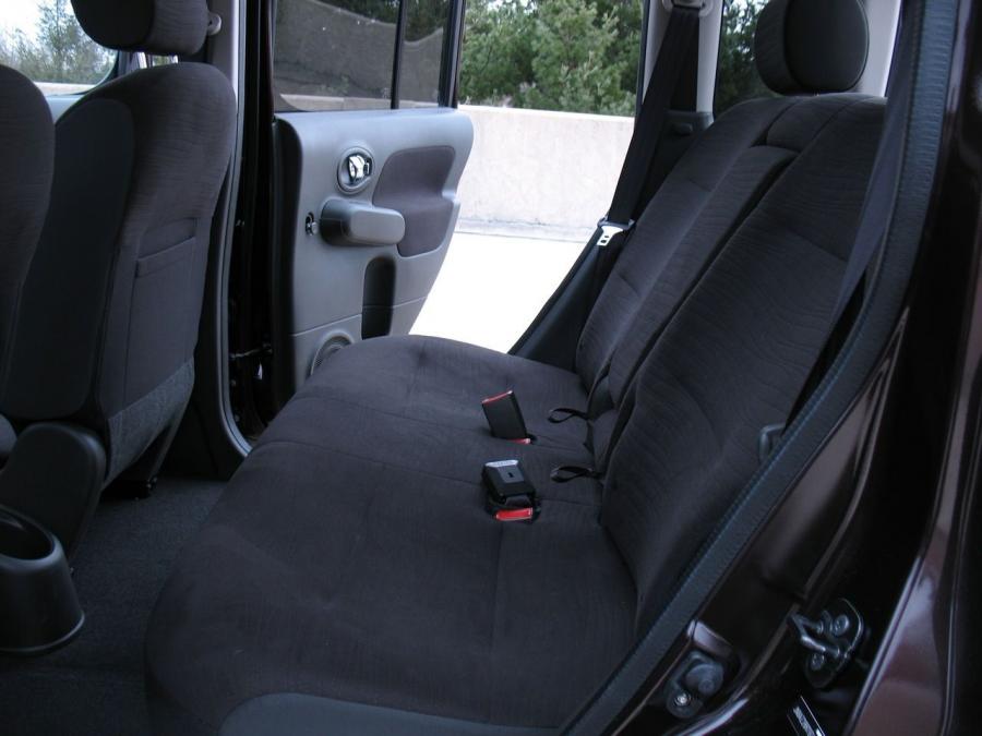 Интерьер Nissan Cube (Z12) 2009 года  (US) (фото 22 из 84)
